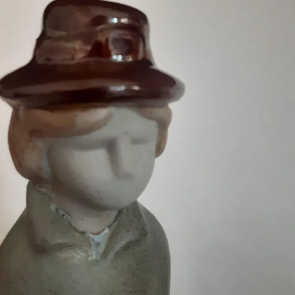 Thanksgiving Faceless Stoneware Pilgrim Figurines Tablescapes
